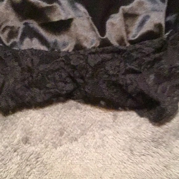 Intimate Wear - Picture 3 of 6